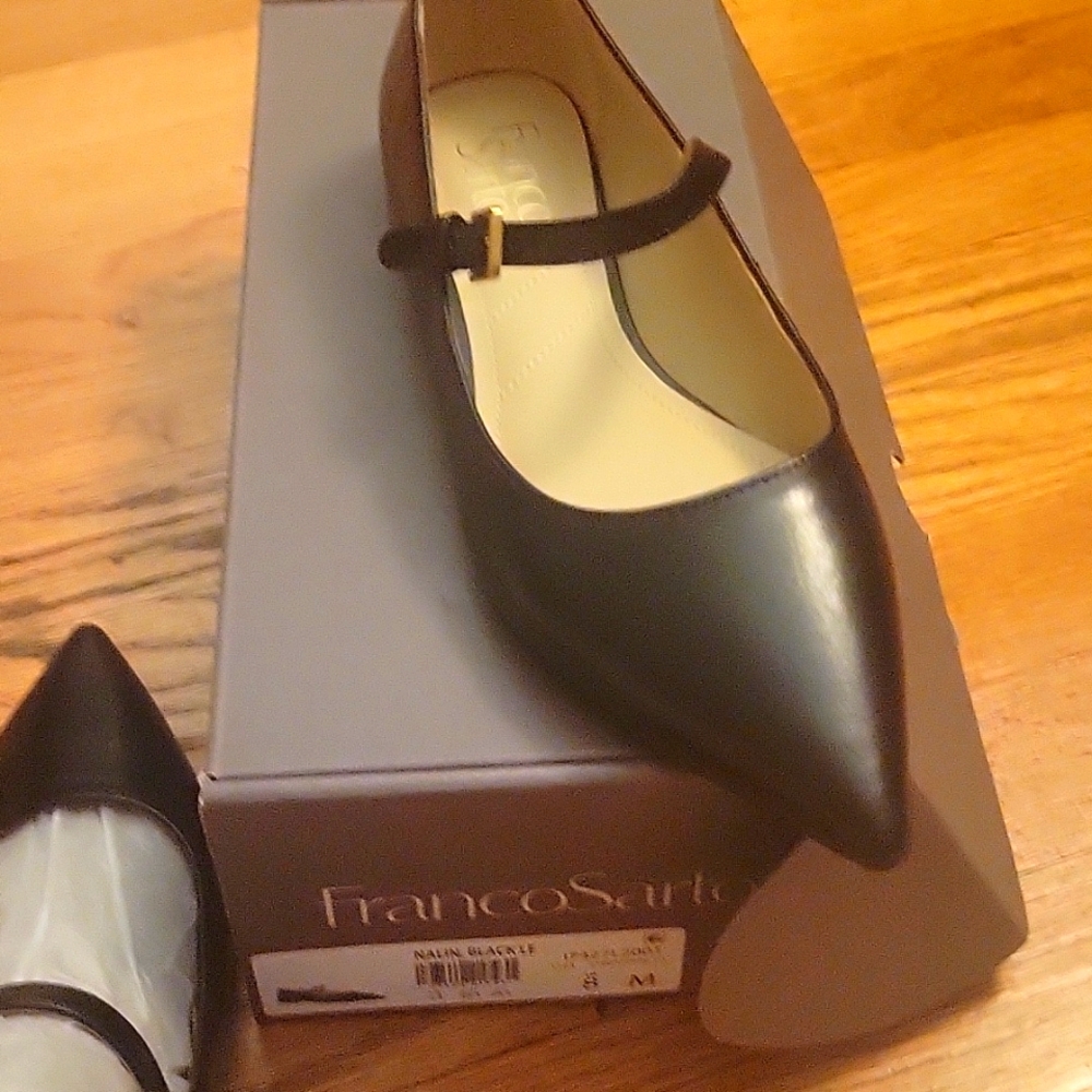 Franco SARTO Pointed Toe Mary Jane Flats Shoes Women’s Size 8M
